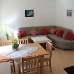 Samonigghof לצכאך אובר דם פאקרסי